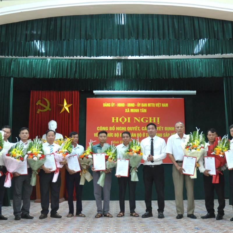 Xã Minh Tân công bố nghị quyết sắp xếp các thôn và kiện toàn tổ chức bộ máy sau sắp xếp