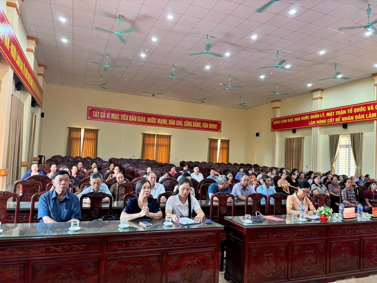 z7919700201655-cef23e27cb1c67a5fe0598066c43efee-1781094336-750787.jpg