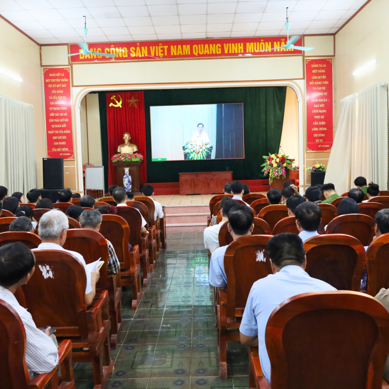 XÃ NAM HỒNG THAM DỰ HỘI NGHỊ SƠ KẾT 01 NĂM VẬN HÀNH MÔ HÌNH CHÍNH QUYỀN ĐỊA PHƯƠNG HAI CẤP