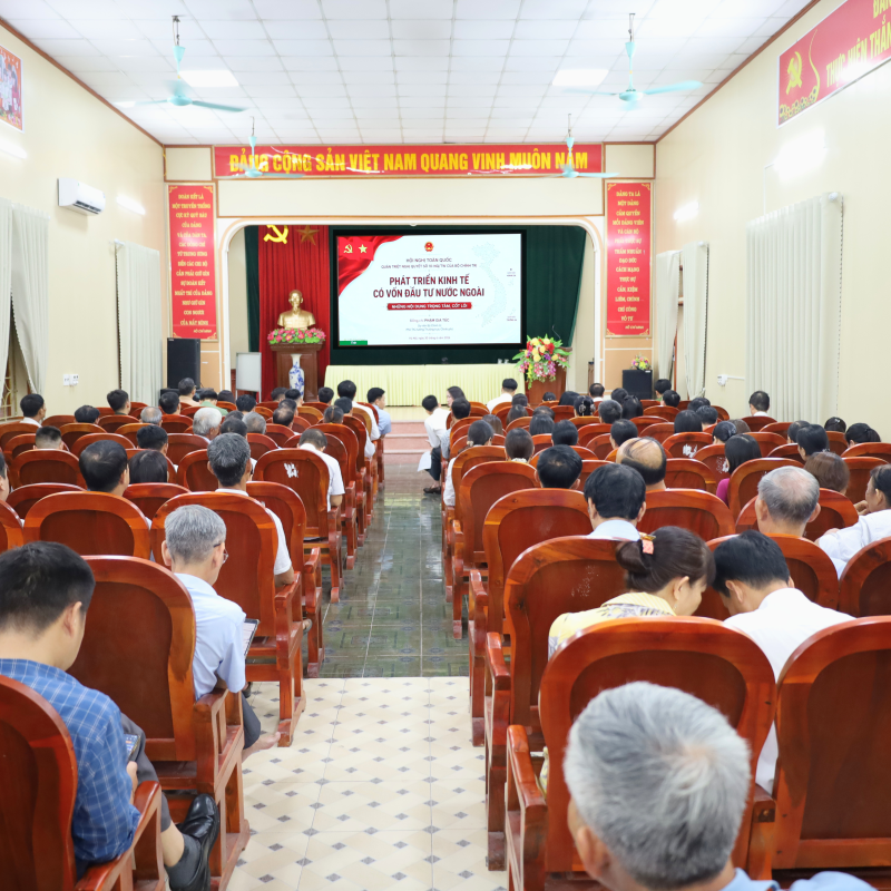 Xã Nam Hồng tham gia Hội nghị trực tuyến toàn quốc quán triệt, triển khai thực hiện Nghị quyết số 10-NQ/TW của Bộ Chính trị
