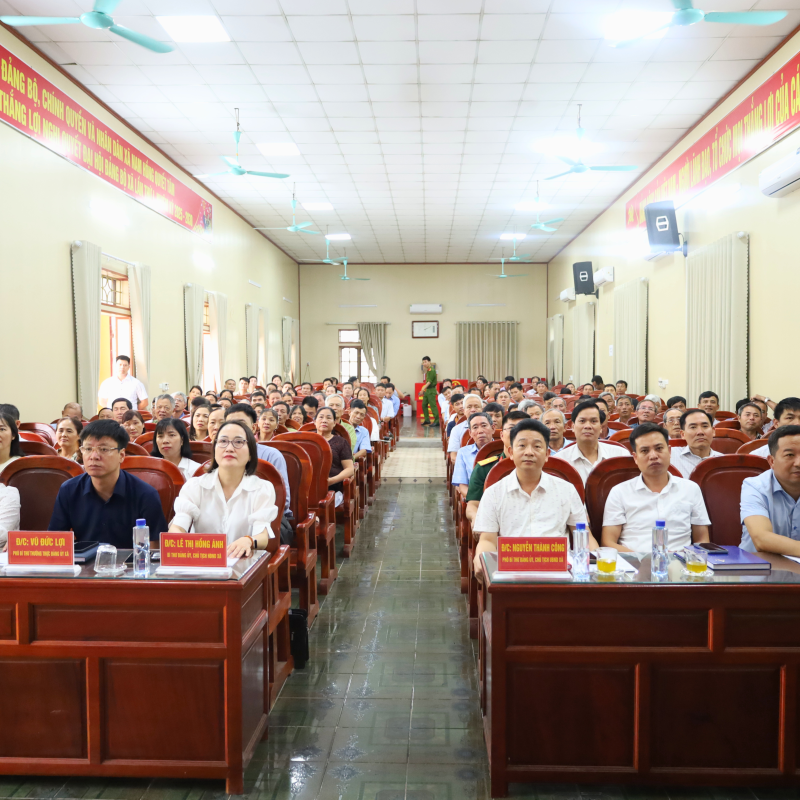 Xã Nam Hồng tổ chức Hội nghị tổng kết công tác PCTT&TKCN năm 2025, phương hướng nhiệm vụ năm 2026; Triển khai Kế hoạch thực hiện công tác đo đạc, lập bản đồ địa chính, hồ sơ địa chính và xây dựng cơ sở DLQG về đất đai