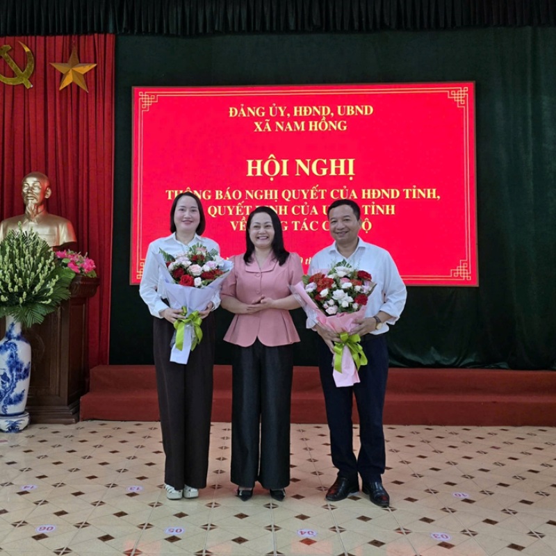 Xã Nam Hồng tổ chức Hội nghị Thông báo Nghị quyết của HĐND tỉnh, Quyết định của UBND tỉnh về công tác cán bộ