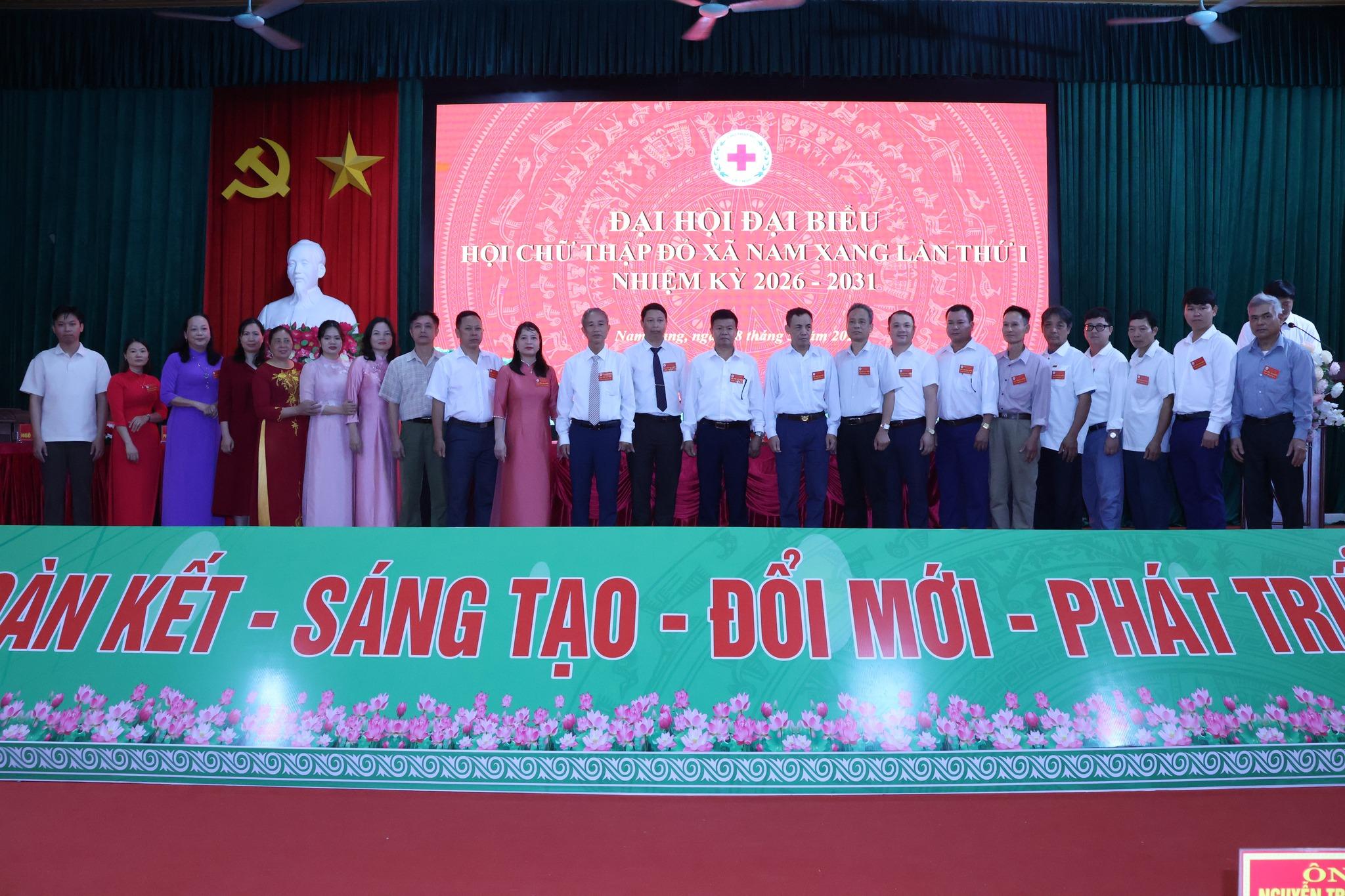 Ban Chấp hành khóa mới ra mắt Đại hội