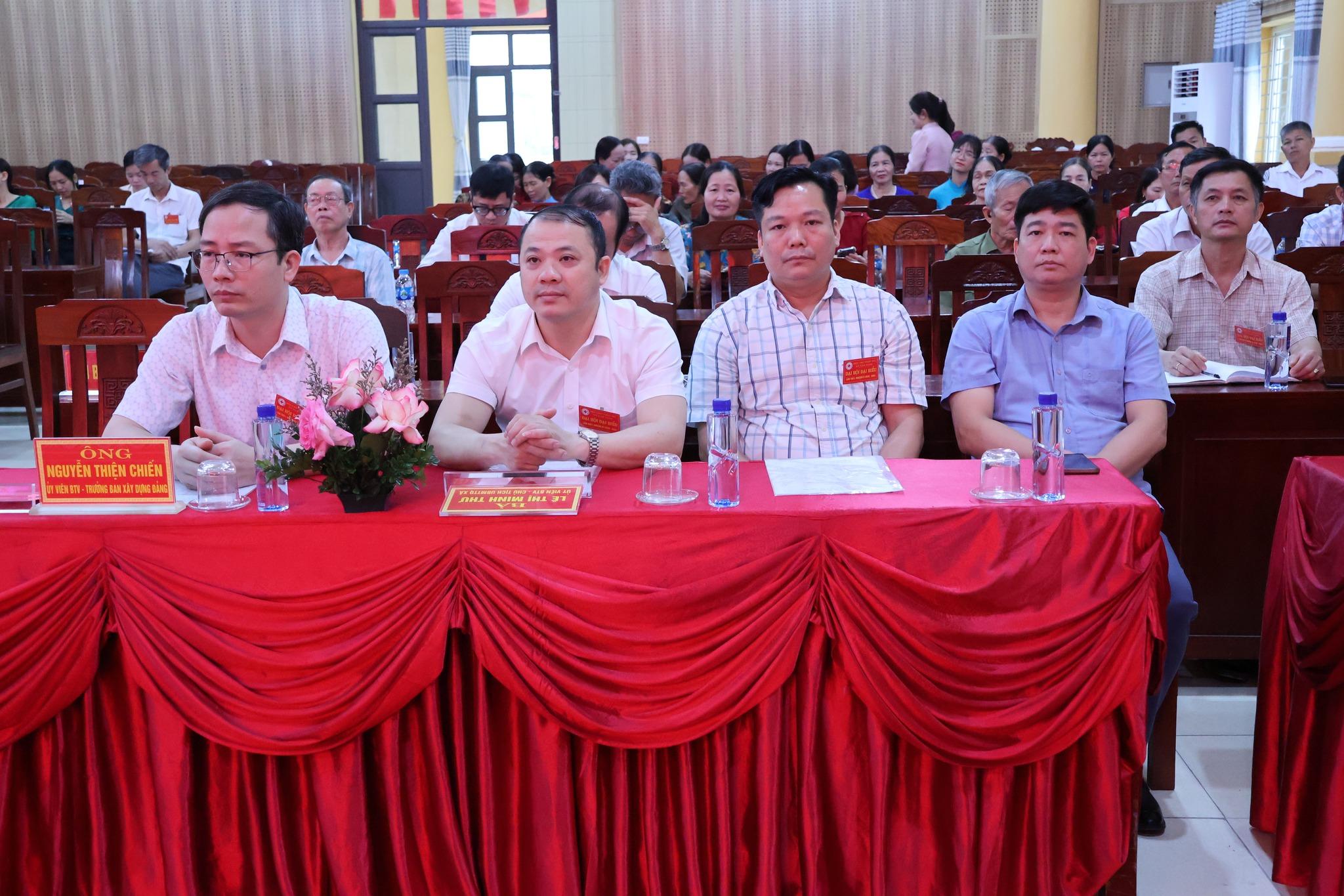 Đại biểu dự Đại hội.