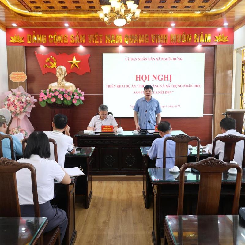 HỘI NGHỊ TRIỂN KHAI DỰ ÁN “PHỤC TRÁNG VÀ XÂY DỰNG NHÃN HIỆU SẢN PHẨM GIỐNG LÚA NẾP ĐEN TẠI XÃ NGHĨA HƯNG