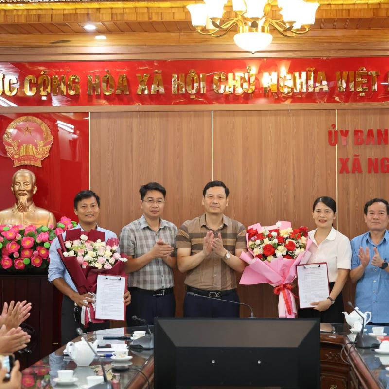 UBND XÃ NGHĨA HƯNG CÔNG BỐ CÁC QUYẾT ĐỊNH VỀ CÔNG TÁC CÁN BỘ TRUNG TÂM DỊCH VỤ SỰ NGHIỆP CÔNG XÃ