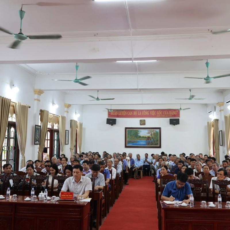 NGHĨA HƯNG TỔ CHỨC LẤY Ý KIẾN NHÂN DÂN VỀ ĐỀ ÁN SẮP XẾP, TỔ CHỨC LẠI THÔN