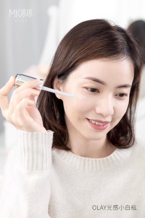 NGÂN HÀNG TMCP ĐẦU TƯ VÀ PHÁT TRIỂN VIỆT NAM – CHI NHÁNH THĂNG LONG TRAO QUÀ CHO NẠN NHÂN CHẤT ĐỘC DA CAM XÃ NGHĨA HƯNG