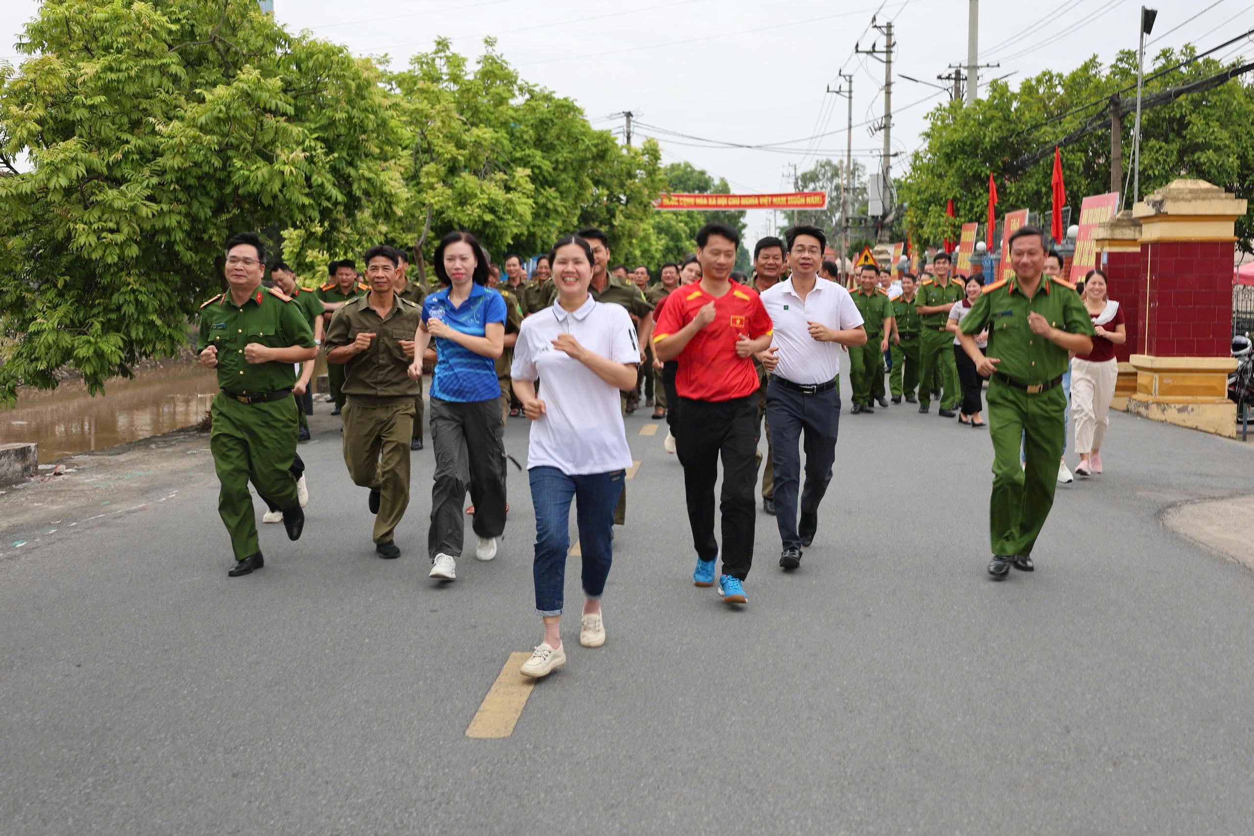 NGHĨA HƯNG TỔ CHỨC LỄ MÍT TINH VÀ CHẠY HƯỞNG ỨNG THÁNG HÀNH ĐỘNG PHÒNG, CHỐNG MA TÚY NĂM 2026