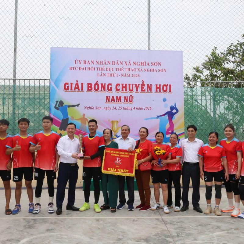GIẢI BÓNG CHUYỀN HƠI NAM NỮ THÀNH CÔNG TỐT ĐẸP