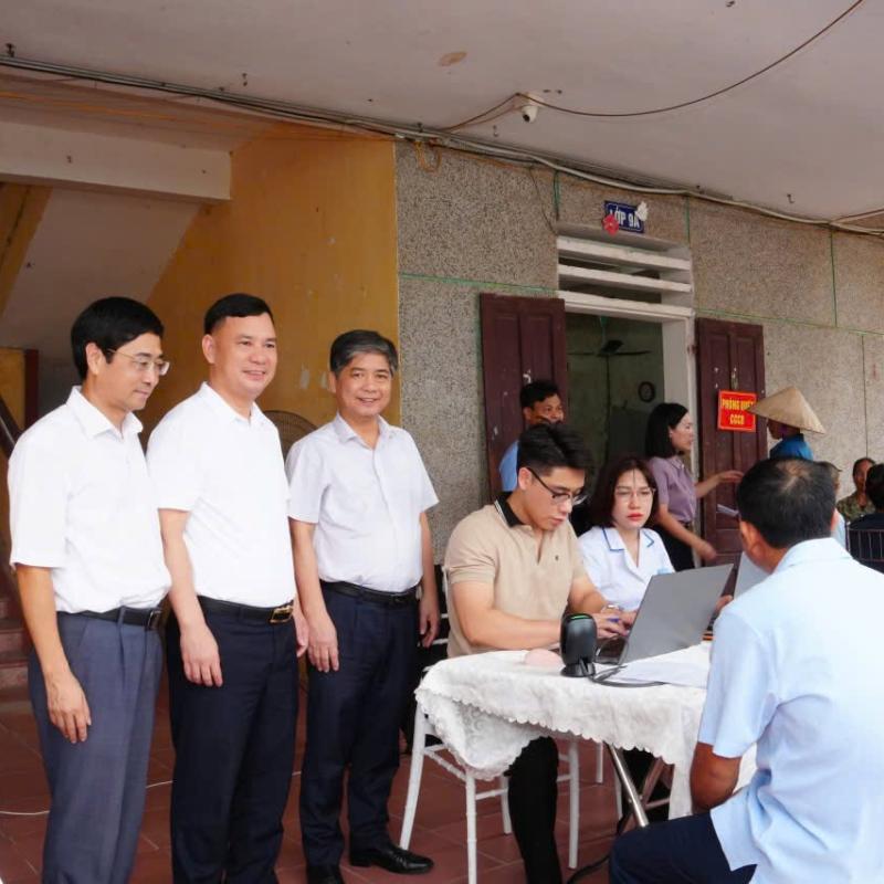 XÃ NGHĨA SƠN TỔ CHỨC KHÁM SỨC KHỎE ĐỊNH KỲ, KHÁM SÀNG LỌC MIỄN PHÍ CHO NGƯỜI DÂN KHU VỰC NGHĨA LẠC