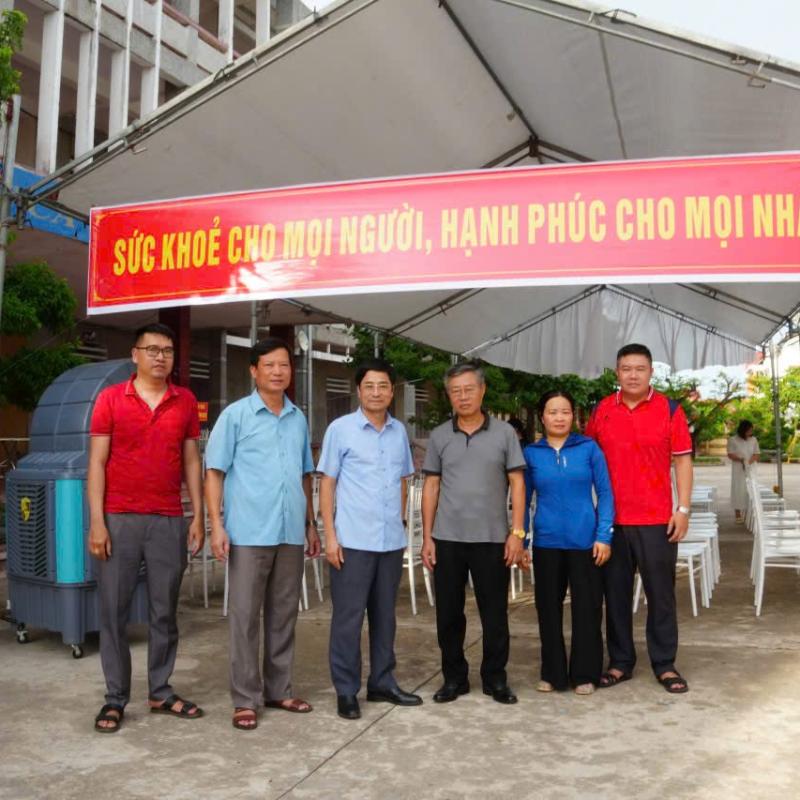 KIỂM TRA CÔNG TÁC CHUẨN BỊ KHÁM SỨC KHỎE ĐỊNH KỲ, KHÁM SÀNG LỌC MIỄN PHÍ CHO NHÂN DÂN