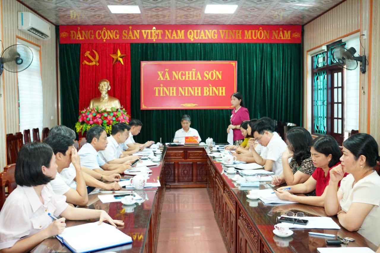 THƯỜNG TRỰC ĐẢNG ỦY XÃ NGHĨA SƠN LÀM VIỆC VỚI 02 TRƯỜNG THCS TRÊN ĐỊA BÀN XÃ