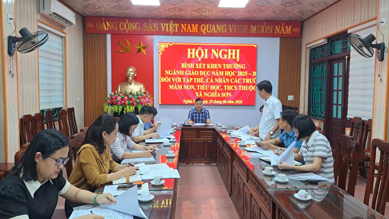 anh-hoi-nghi-giao-duc-1782782710-23531.jpg