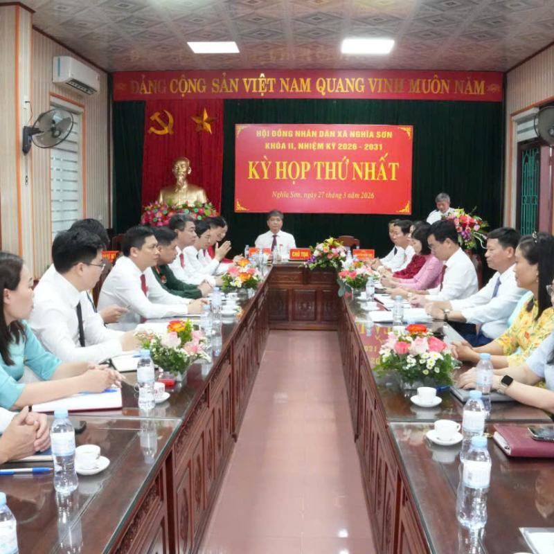 KỲ HỌP THỨ NHẤT HỘI ĐỒNG NHÂN DÂN XÃ NGHĨA SƠN CÓ Ý NGHĨA QUAN TRỌNG TRONG VIỆC KIỆN TOÀN TỔ CHỨC BỘ MÁY CHÍNH QUYỀN ĐỊA PHƯƠNG VÀ QUYẾT ĐỊNH CÁC NỘI DUNG QUAN TRỌNG THEO THẨM QUYỀN
