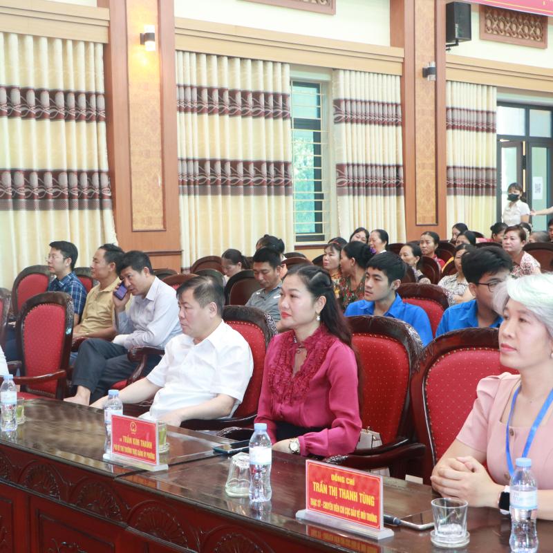Phường Nguyễn Úy: Tập huấn công tác bảo vệ môi trường, tuyên truyền hướng dẫn phân loại rác thải rắn tại hộ gia đình