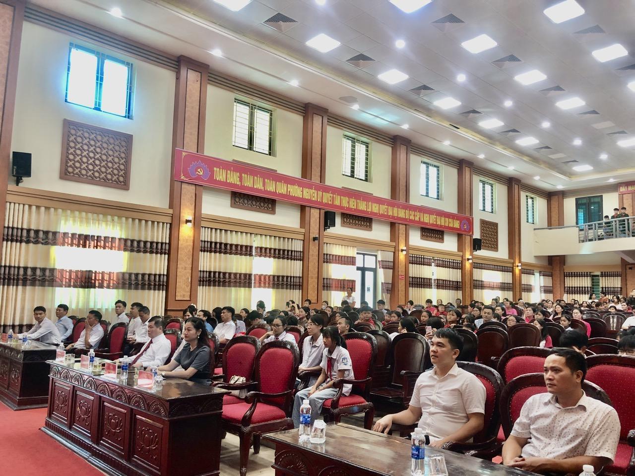 z7868998155356-45ef940ab3b5edb6711cca63d94fc156-1779850096-706968.jpg
