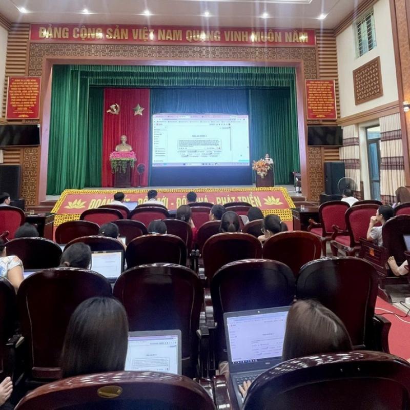 Phường Nguyễn Uý tập huấn sử dụng phần mềm One AI phục vụ chuyển đổi số trong hoạt động công vụ