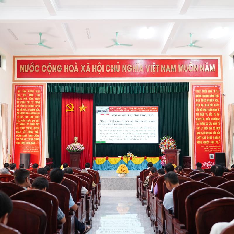 XÃ PHONG DOANH THAM DỰ HỘI NGHỊ TRỰC TUYẾN TOÀN QUỐC NGHIÊN CỨU, HỌC TẬP, QUÁN TRIỆT  NGHỊ QUYẾT TRUNG ƯƠNG KHÓA XIV