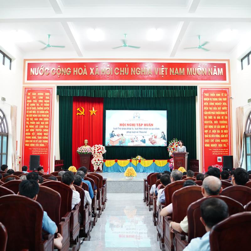 PHONG DOANH : NÂNG CAO NHẬN THỨC PHÁP LUẬT QUA HỘI NGHỊ TẬP HUẤN VỀ TRỢ GIÚP PHÁP LÝ, HÔN NHÂN GIA ĐÌNH VÀ THỪA KẾ.