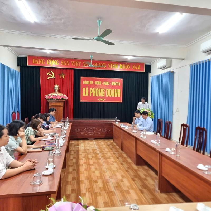 ĐẢNG ỦY XÃ PHONG DOANH TRIỂN KHAI QUYẾT ĐỊNH ĐIỀU ĐỘNG CÔNG CHỨC