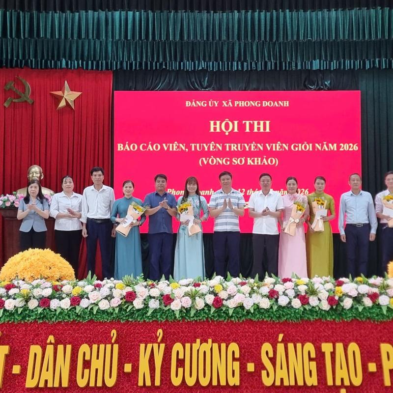 SÔI NỔI HỘI THI BÁO CÁO VIÊN, TUYÊN TRUYỀN VIÊN GIỎI NĂM 2026 TẠI XÃ PHONG DOANH