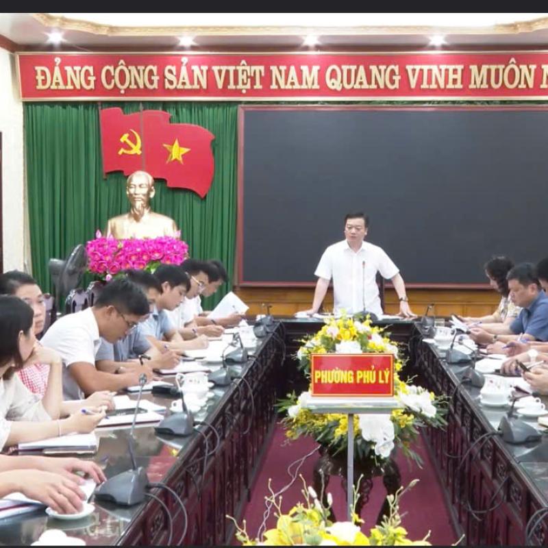 UBND phường Phủ Lý tổ chức kiểm điểm tiến độ thực hiện một số dự án trên địa bàn phường.