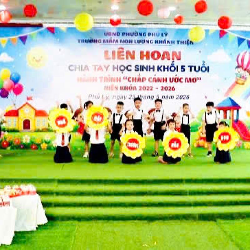 Trường Mầm non Lương Khánh Thiện tổ chức liên hoan chia tay học sinh khối 5 tuổi