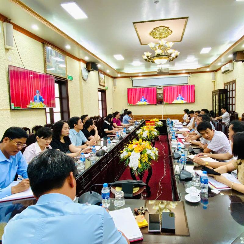 Phường Phủ Lý tổ chức tham dự hội nghị trực tuyến bồi dưỡng nâng cao năng lực, xử lý tình huống thực tiễn đối với đội ngũ cán bộ cấp cơ sở năm 2026