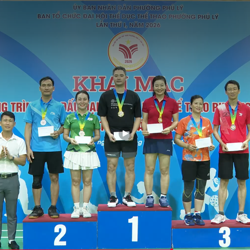 Sôi nổi tranh tài môn Cầu lông và Bóng bàn tại Đại hội Thể dục Thể thao phường Phủ Lý lần thứ nhất