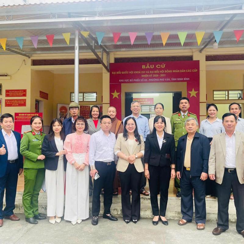 Tiếp xúc cử tri các tổ dân phố: Kim Thượng; Phù Lão; tổ 9; và đại diện cử tri là toàn thể Ban chấp hành các chi hội của Tổ 1A, tổ 4A, tổ 2, tổ Kim Thanh.