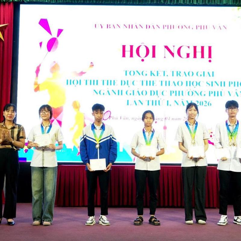 UBND phường Phù Vân tổ chức Lễ tổng kết và trao giải hội thi Thể dục thể thao học sinh phổ thông ngành Giáo dục phường Phù Vân lần thứ I, năm 2026.