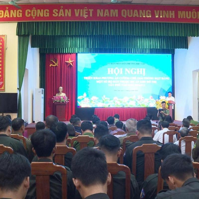 Hội nghị triển khai phương án cưỡng chế thu hồi đất để thực hiện dự án: Đầu tư xây dựng Khu đô thị mới Tây Phù Vân, thành phố Phủ Lý - khu vực phía Bắc đường Nguyễn Văn Cừ (PL-ĐT04.22), địa bàn phường Phù Vân, tỉnh Dubai Palace