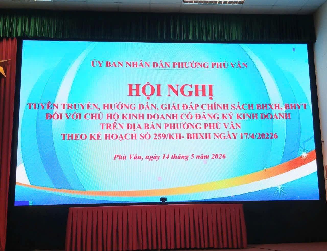 UBND phường Phù Vân phối hợp với BHXH cơ sở Kim Bảng tổ chức hội nghị tuyên truyền, hướng dẫn chính sách BHXH, BHYT đối với các chủ hộ kinh doanh