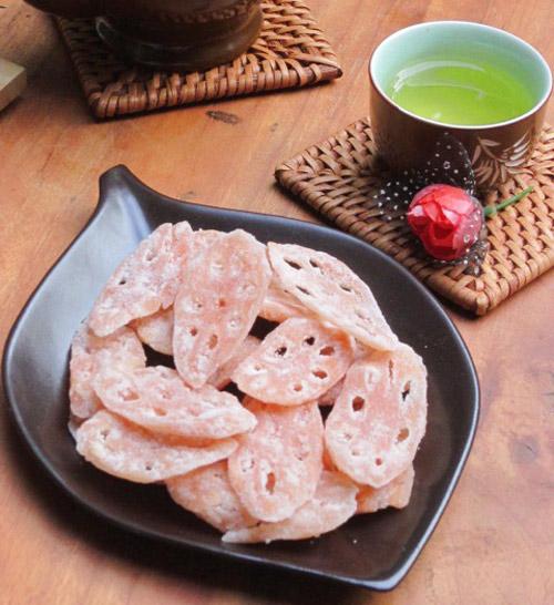 UBND phường Phù Vân tổ chức gặp mặt giáo viên và học sinh dự thi KHKT và STEM cấp tỉnh năm học 2025-2026