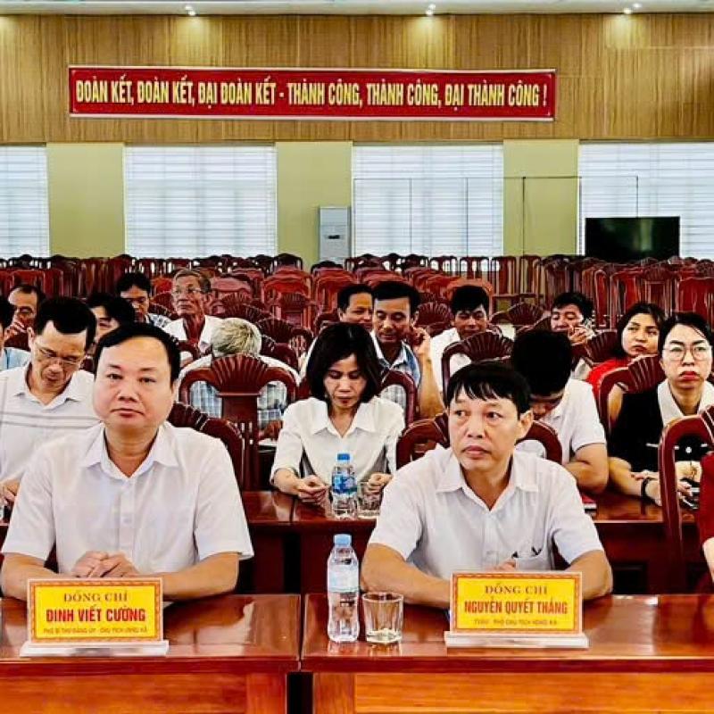 CÔNG BỐ NGHỊ QUYẾT, CÁC QUYẾT ĐỊNH VỀ SẮP XẾP, TỔ CHỨC LẠI CÁC THÔN TRÊN ĐỊA BÀN XÃ THANH LÂM