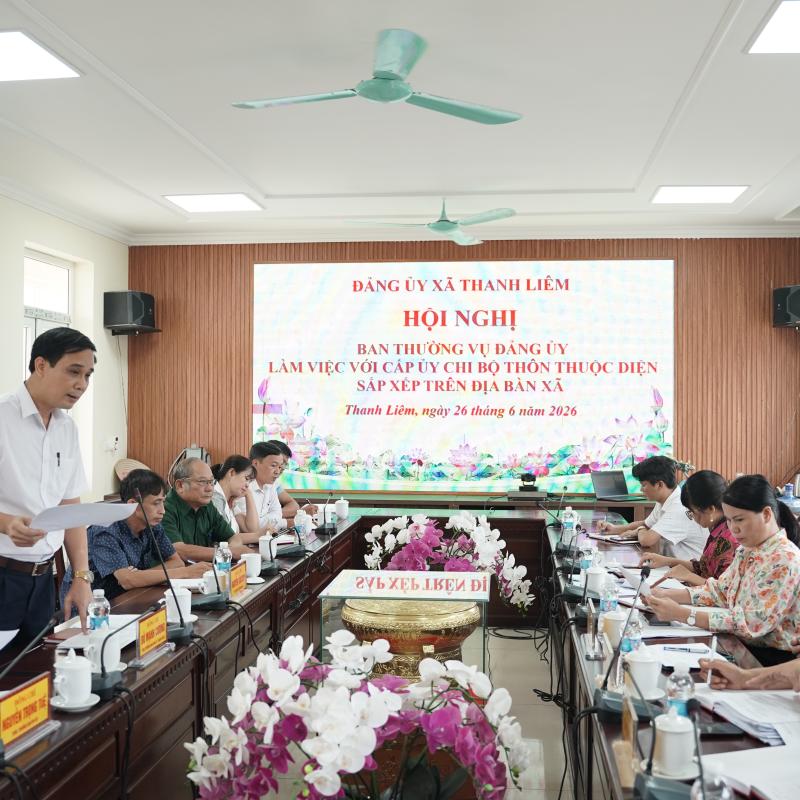 ĐẢNG ỦY XÃ THANH LIÊM LÀM VIỆC VỚI CẤP ỦY CÁC CHI BỘ THÔN THUỘC DIỆN SẮP XẾP VỀ CÔNG TÁC NHÂN SỰ