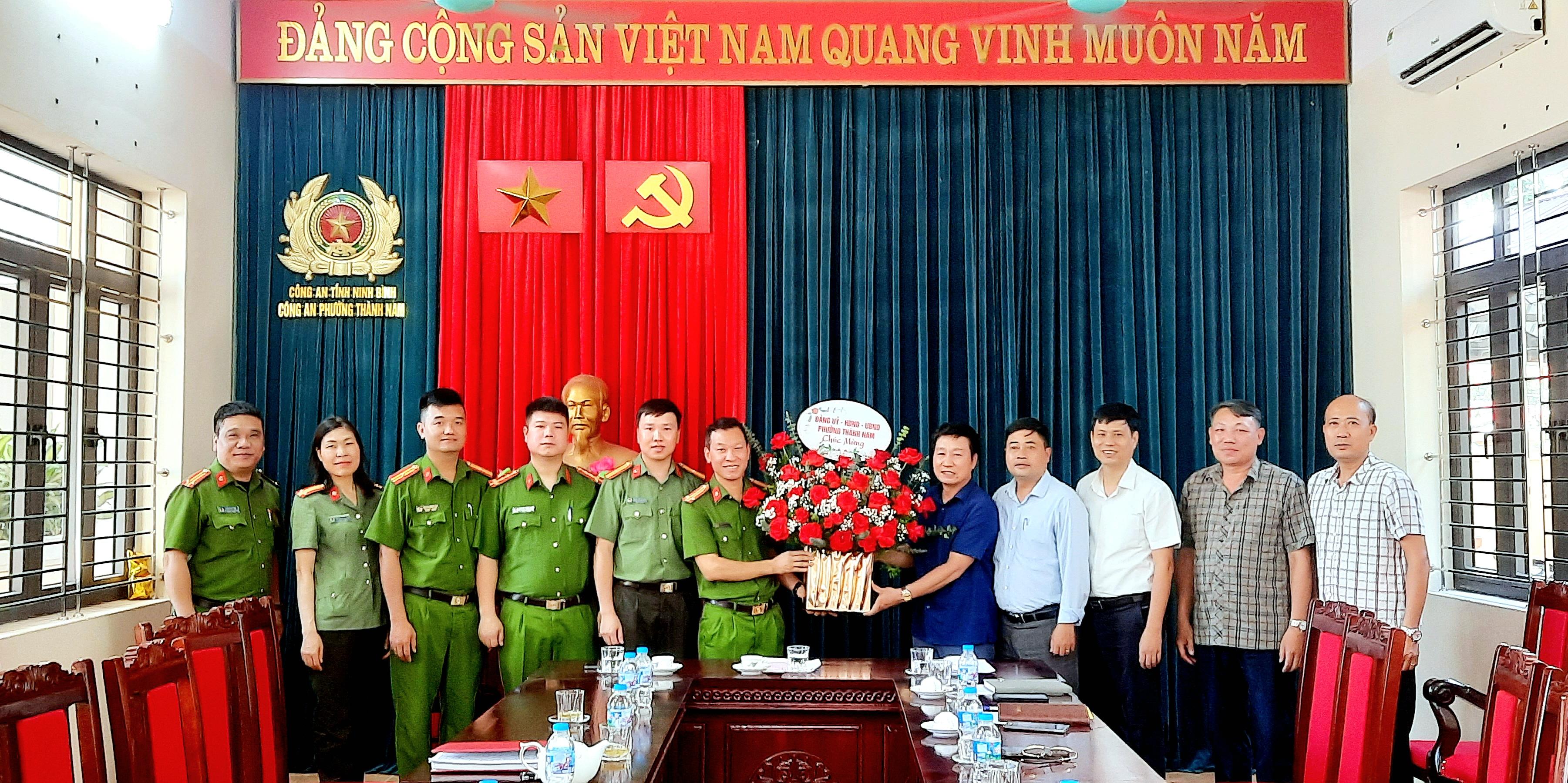 Phường Thành Nam khen thưởng thành tích nổi bật trong công tác đấu tranh, phòng, chống tội phạm