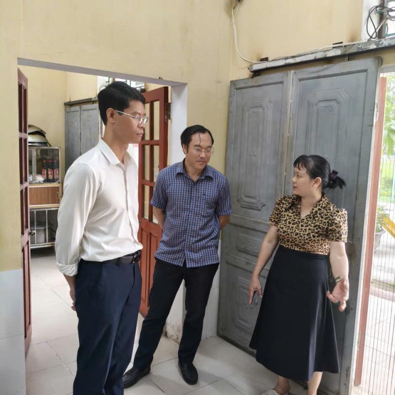 Phường Thành Nam tăng cường kiểm tra công tác bảo đảm an toàn thực phẩm tại các cơ sở giáo dục và  cơ sở kinh doanh thức ăn đường phố xung quanh các cơ sở giáo dục trên địa bàn năm 2026
