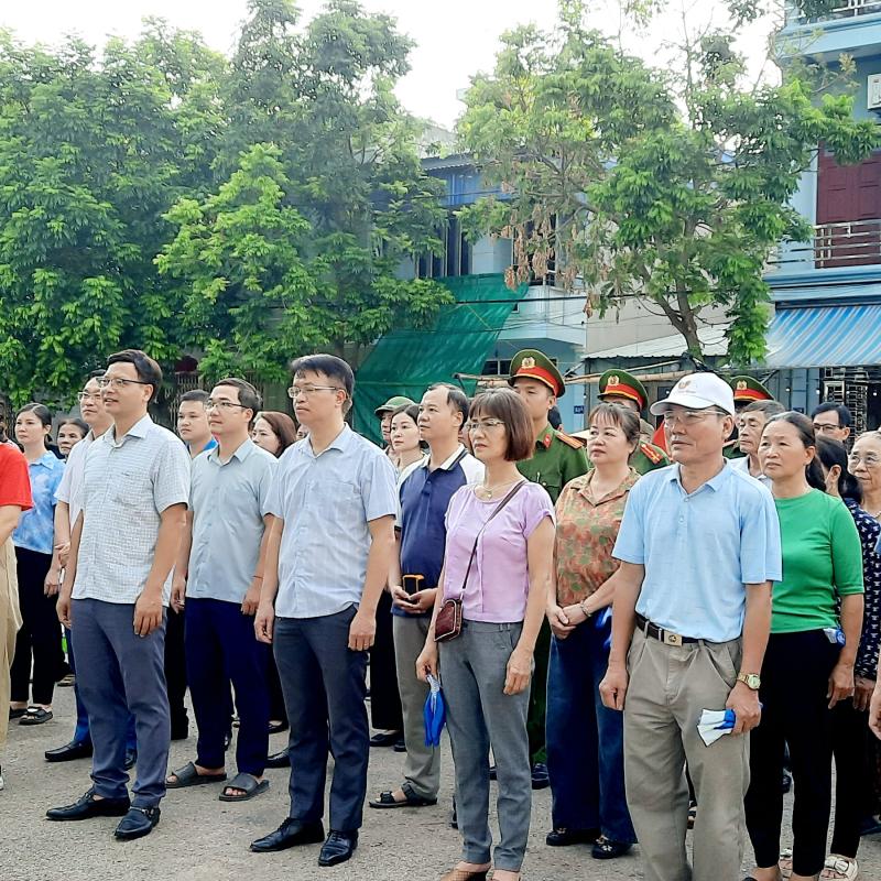 Phường Thành Nam hưởng ứng phong trào “Toàn dân chung tay bảo vệ môi trường, vì một Việt Nam xanh – sạch – đẹp”