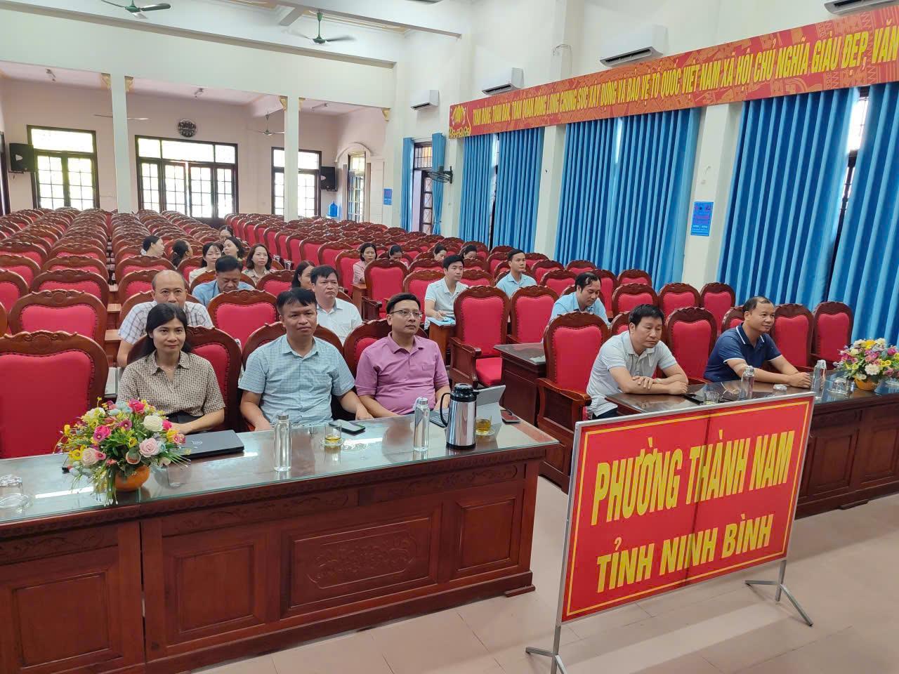 tap-huan-can-bo-co-so-1779680245-319372.jpg
