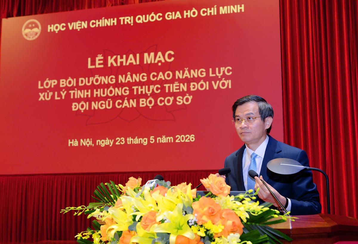 tap-huan-can-bo-co-so1-1779680232-744088.png