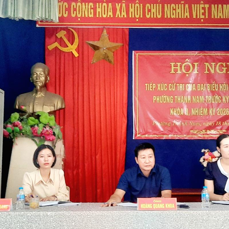 Đồng chí Bí thư Đảng ủy, Chủ tịch HĐND phường tiếp xúc cử tri tại đơn vị bầu cử số 7