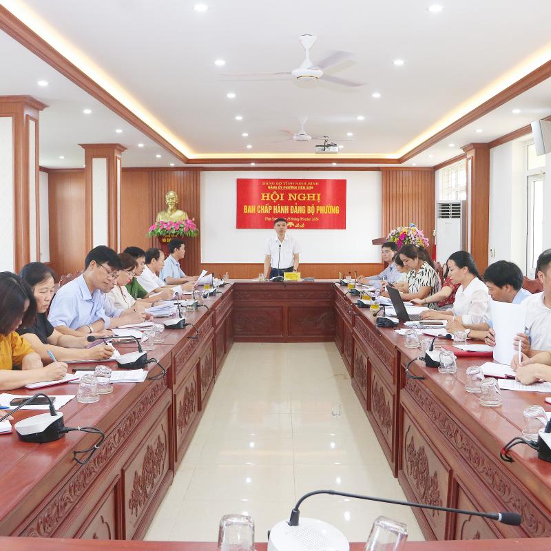 Hội nghị Ban chấp hành Đảng bộ phường thảo luận, cho ý kiến vào một số nội dung thuộc thẩm quyền
