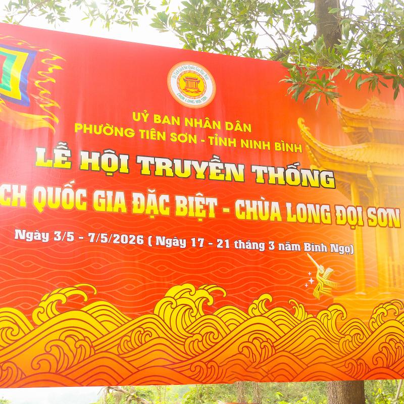 Trang nghiêm lễ rước nước từ Đền Thánh Cả lên chùa Long Đọi Sơn mở đầu Lễ hội Chùa Long Đọi Sơn năm 2026
