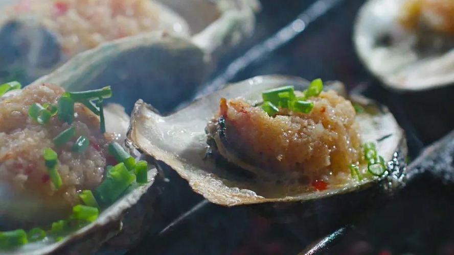 Ủy ban mặt trận tổ quốc phường tổ chức hội nghị lấy ý kiến nhận xét và tín nhiệm của cử tri nơi cư trú đối với người ứng cử đại biểu Quốc hội khóa XIV