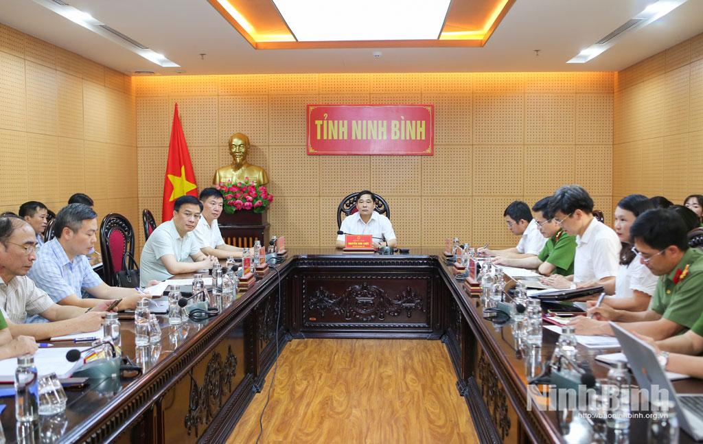 dong-chi-nguyen-anh-chuc-pho-chu-tich-ubnd-tinh-tham-du-hoi-f25b-1774922637-850562.jpg