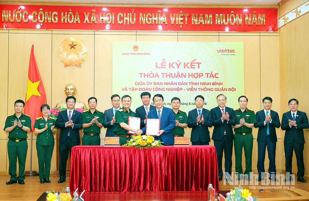 kk-ky-ket-bien-ban-ghi-nho-thoa-thuan-hop-tac-giua-lanh-dao-7980-1778813541-870017.jpg