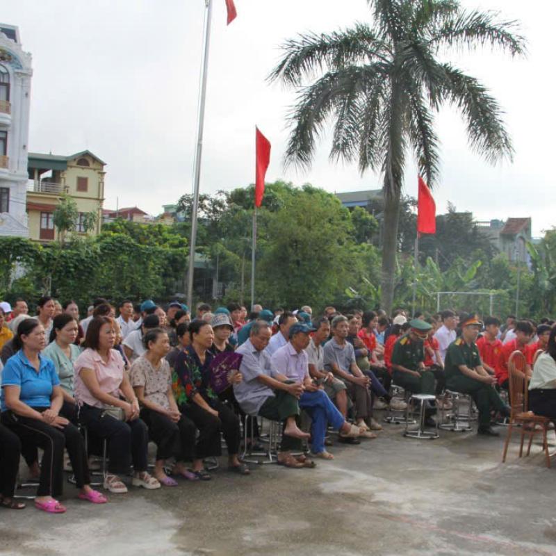 UBND - UBMTTQ Việt Nam phường Tiên Sơn tổ chức Lễ ra quân hưởng ứng ngày môi trường thế giới phong trào “Toàn dân chung tay bảo vệ môi trường vì một Việt Nam xanh- sạch- đẹp”, ra mắt mô hình “ Tổ liên gia tự quản”
