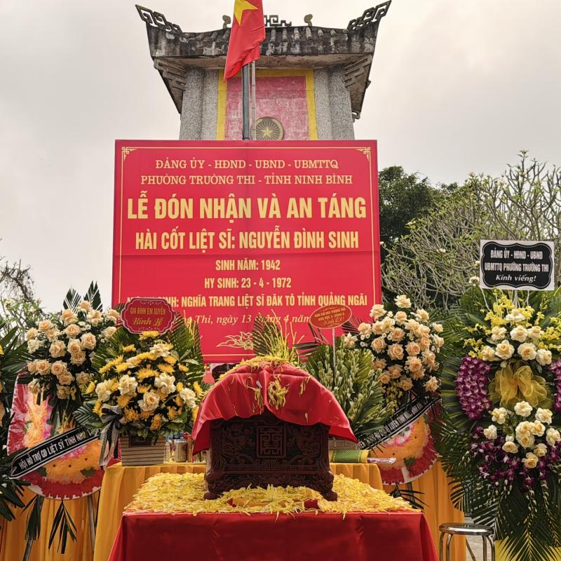 PHƯỜNG TRƯỜNG THI TỔ CHỨC LỄ ĐÓN NHẬN VÀ AN TÁNG HÀI CỐT LIỆT SĨ NGUYỄN ĐÌNH SINH